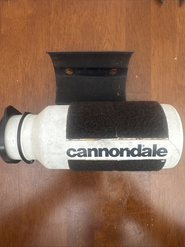 Cannondale borraccia stile